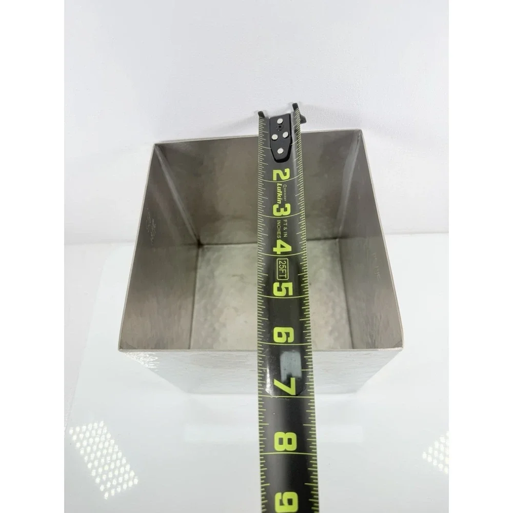 vintage Wendell August‎ Forge hammered aluminum box Hand Crafted.